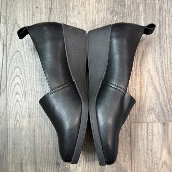 Aerosoles Womens Black Wedge Heel Slip On Shoes‎ Size 9 - Picture 3 of 8